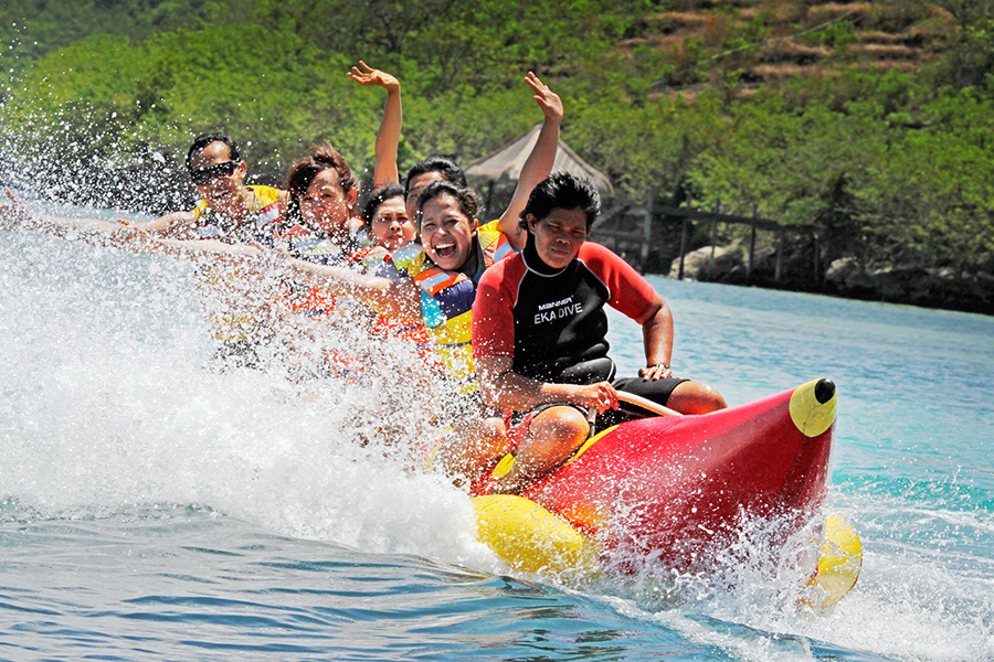 Bali Water Sport Activities | Bali Activities Tour Package | Wego Bali Tour | wegobalitour.com Banana Boat | Bali Water Sport Activities | Bali Activities Tour Package | Wego Bali Tour | wegobalitour.com